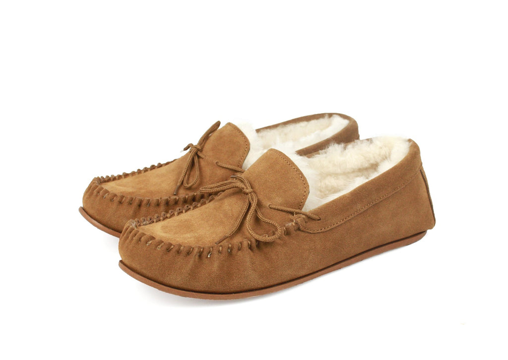 Chestnut suede moccasin slippers with shearling lining and lace tie